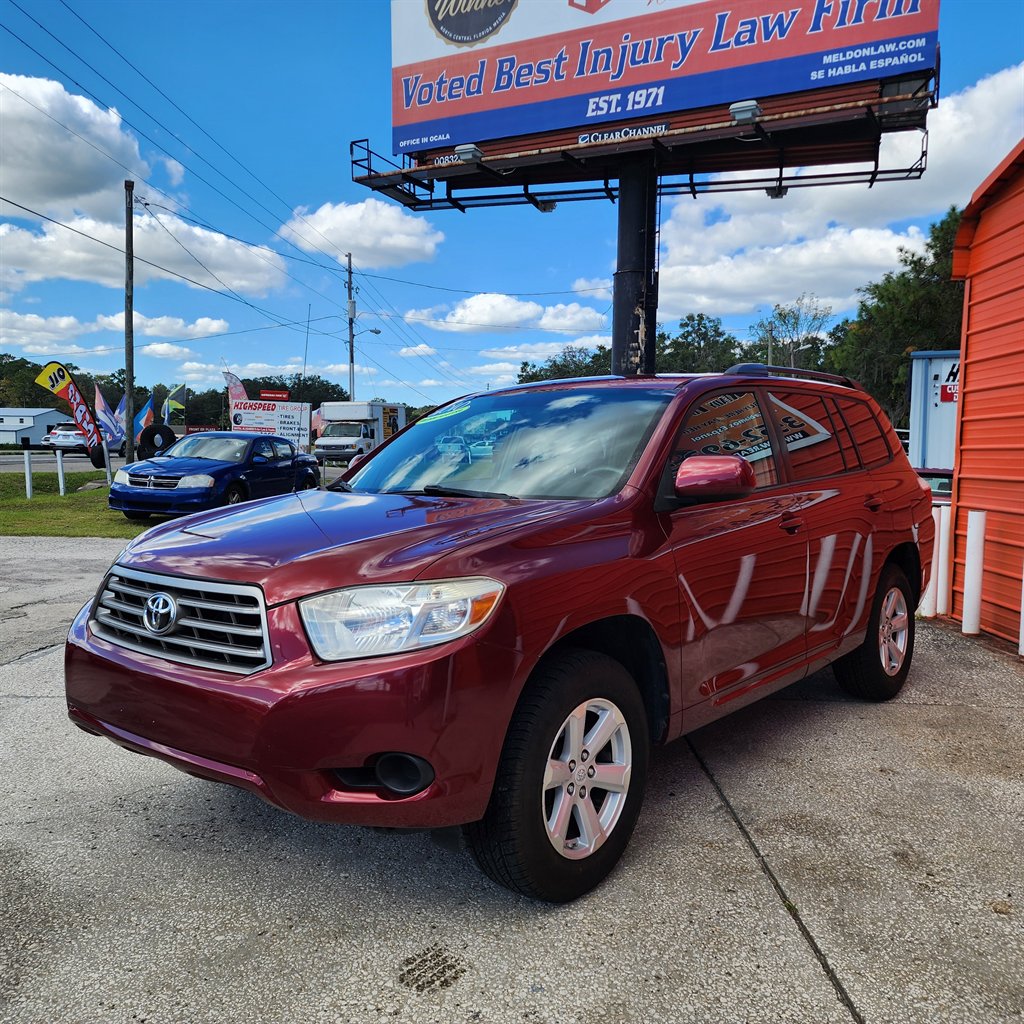 2010 Toyota Highlander Base's photo