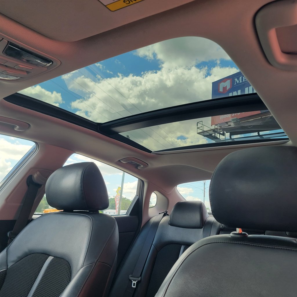 2020 Kia Optima S - Photo 10